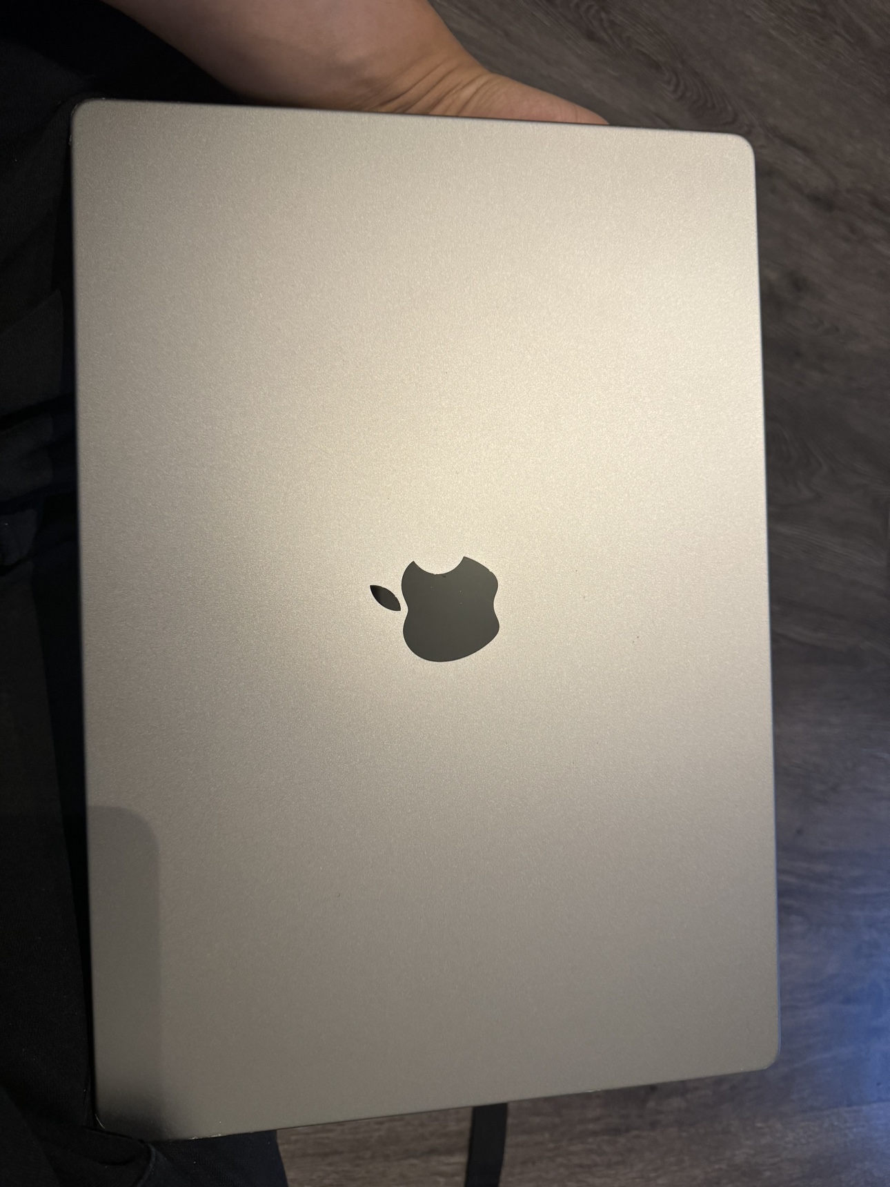 MacBook Pro 16 Inch M1 Max 2024 32GB/1TB thumbnail