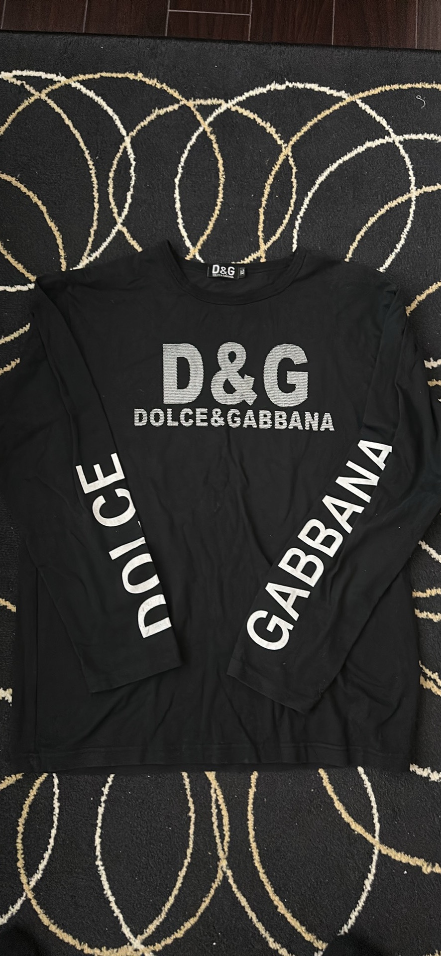D&G authentic black long sleeve top — size L/XL thumbnail