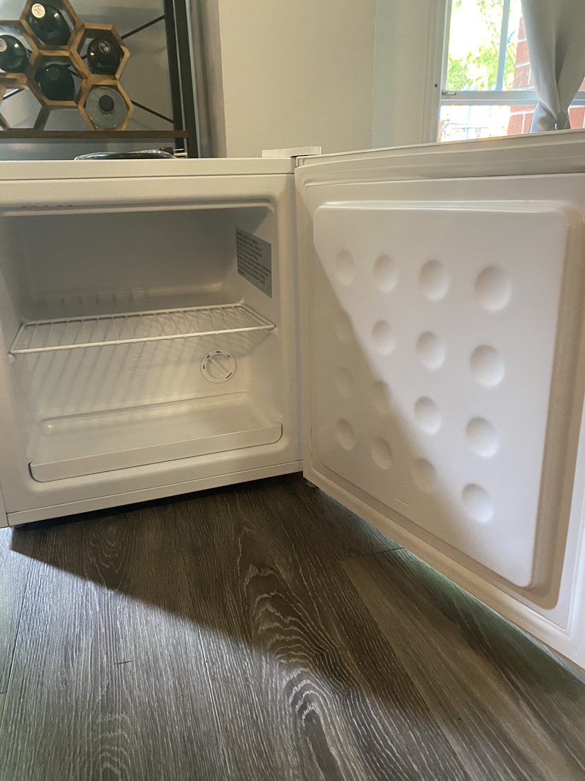 Mini freezer in excellent condition - photo 5