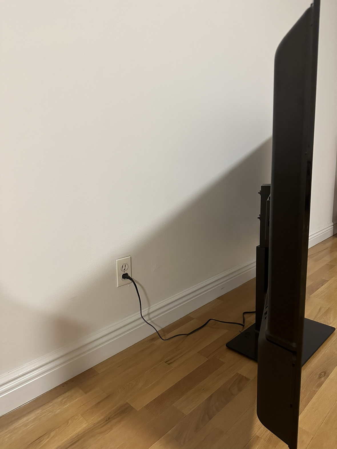 Philips 65” 4K UHD (2160p) Roku Smart LED TV - photo 2