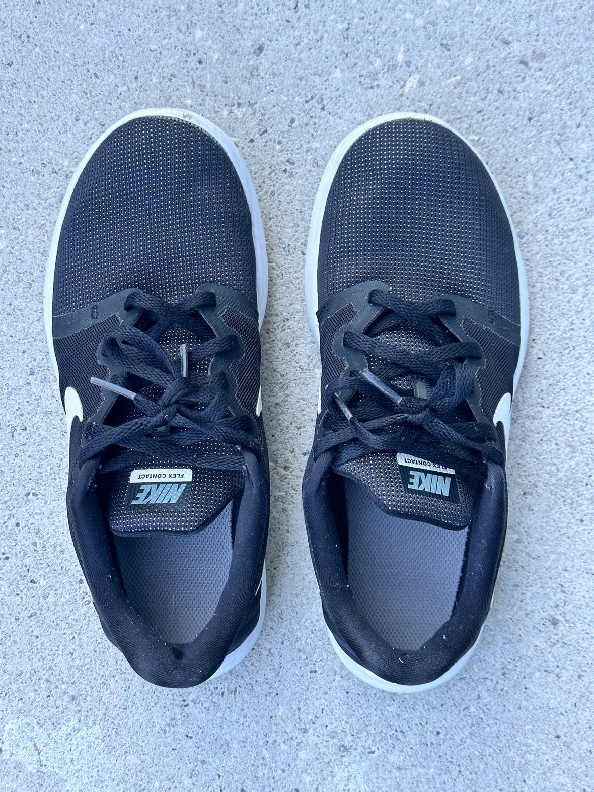 #freecycle Nike flex shoes. image indicator(2)