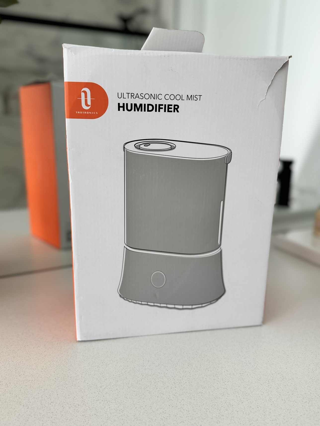 Ultrasonic cool mist humidifier