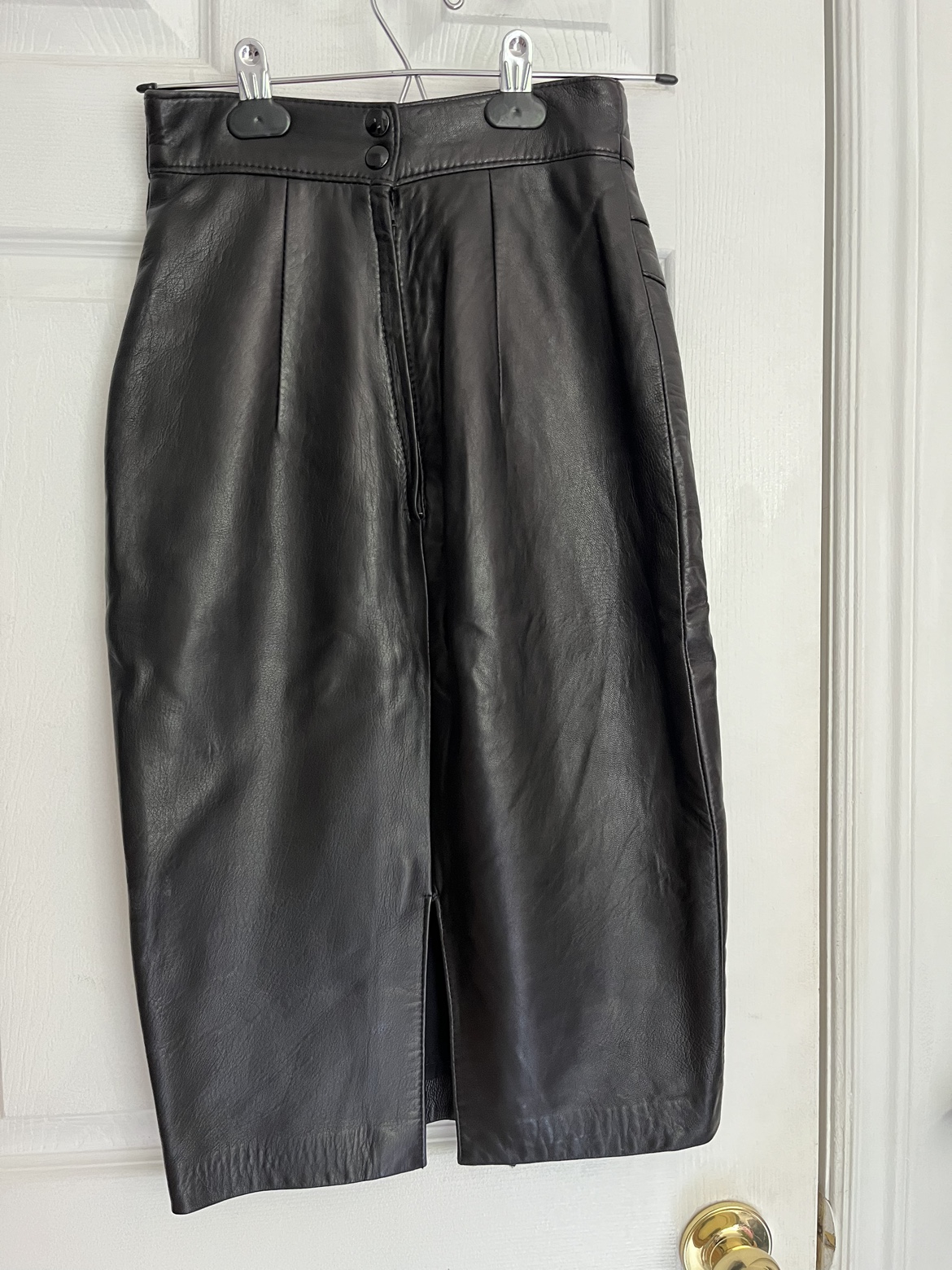 Danier Leather Pencil Skirt - photo 2