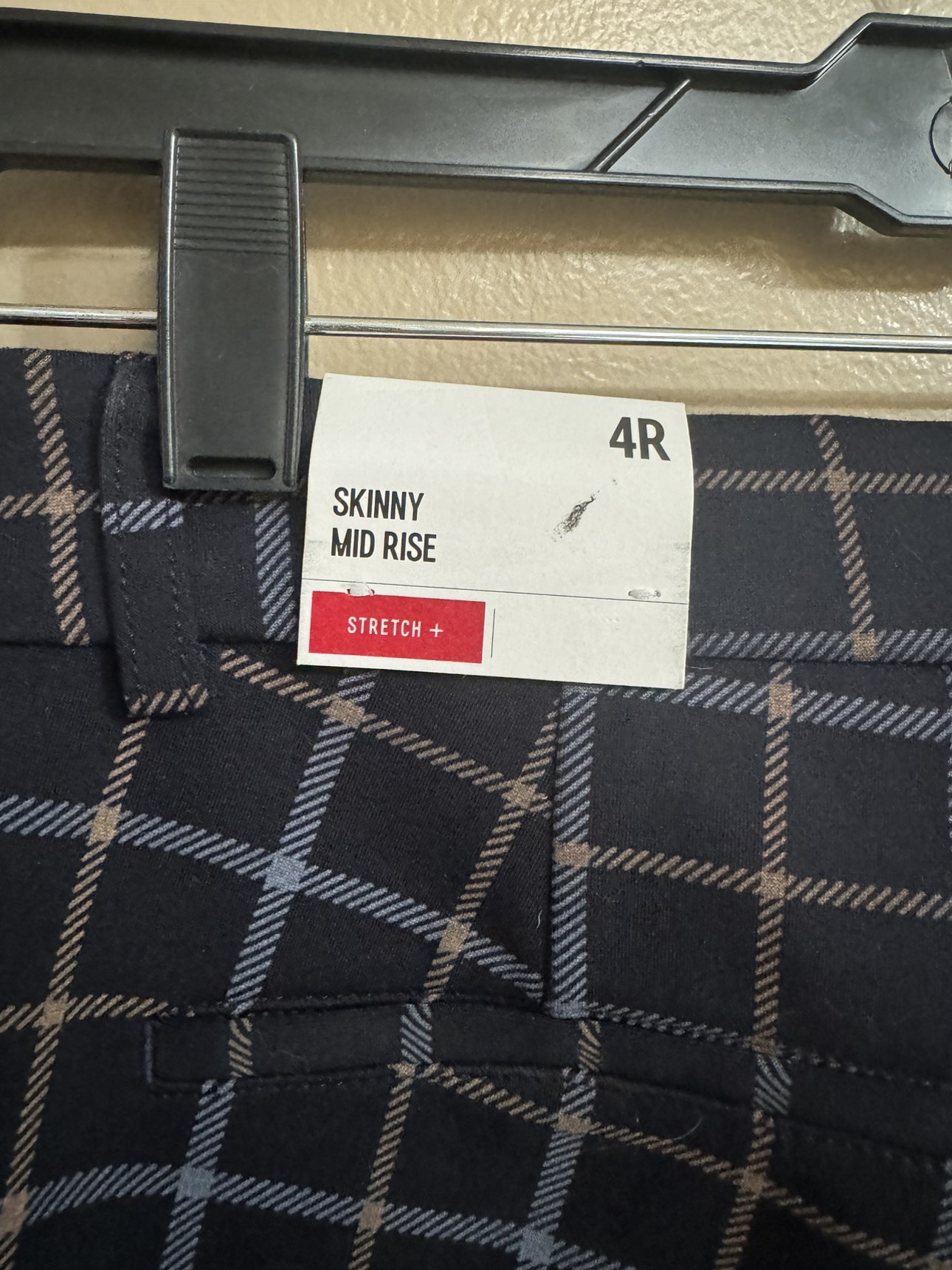 Express Skinny Pants 4R image indicator(7)