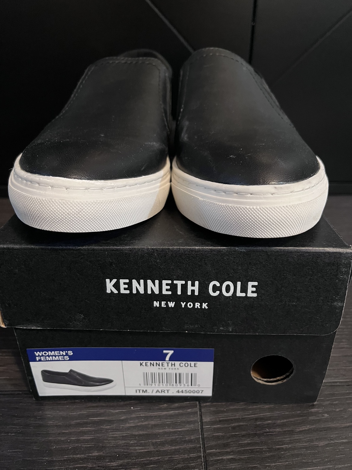 Kenneth Cole shoes - size 7 women image indicator(3)