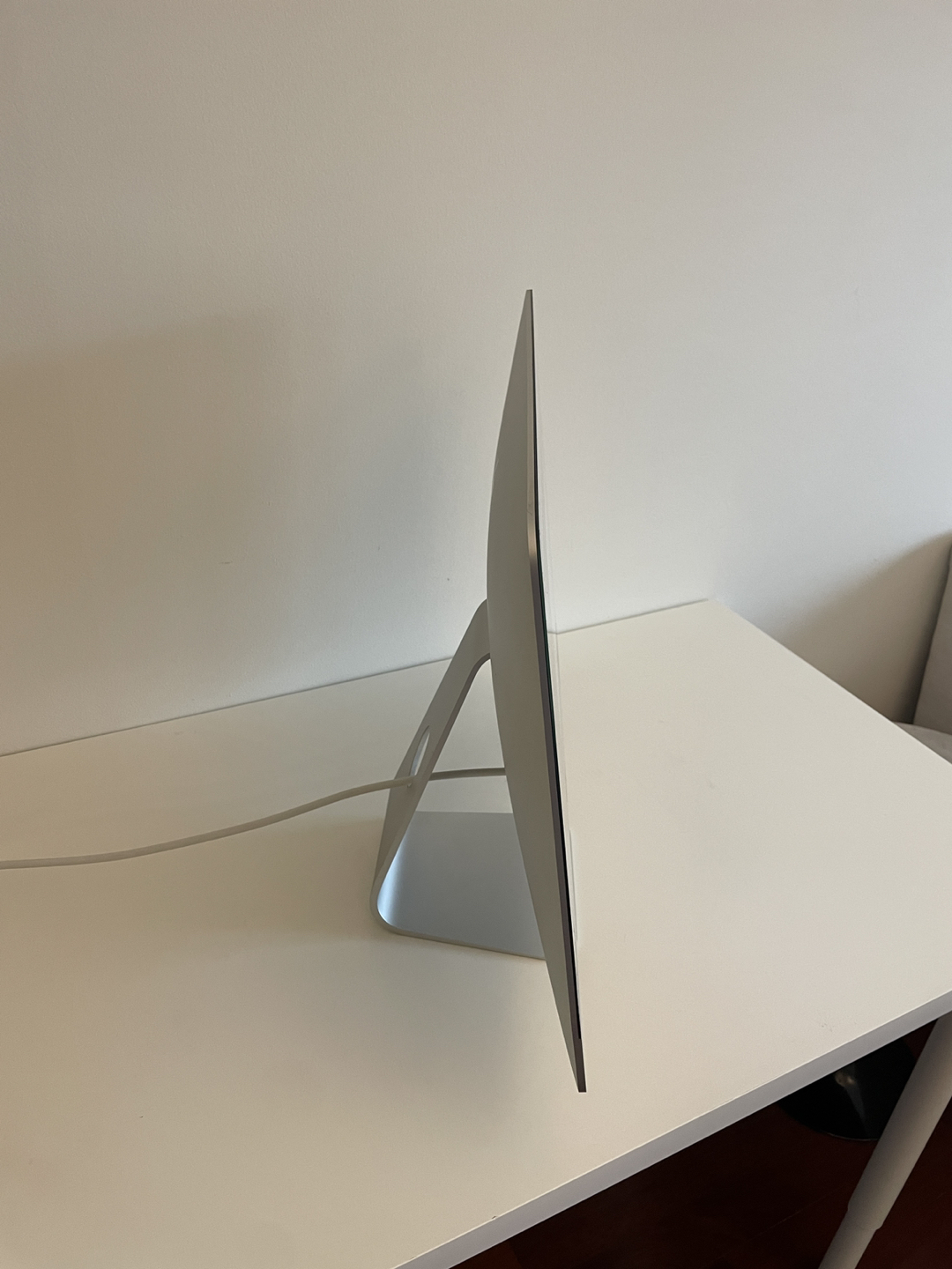 Apple iMac 21.5-inch (Mid-2014) Core i5 1.4GHz - photo 3