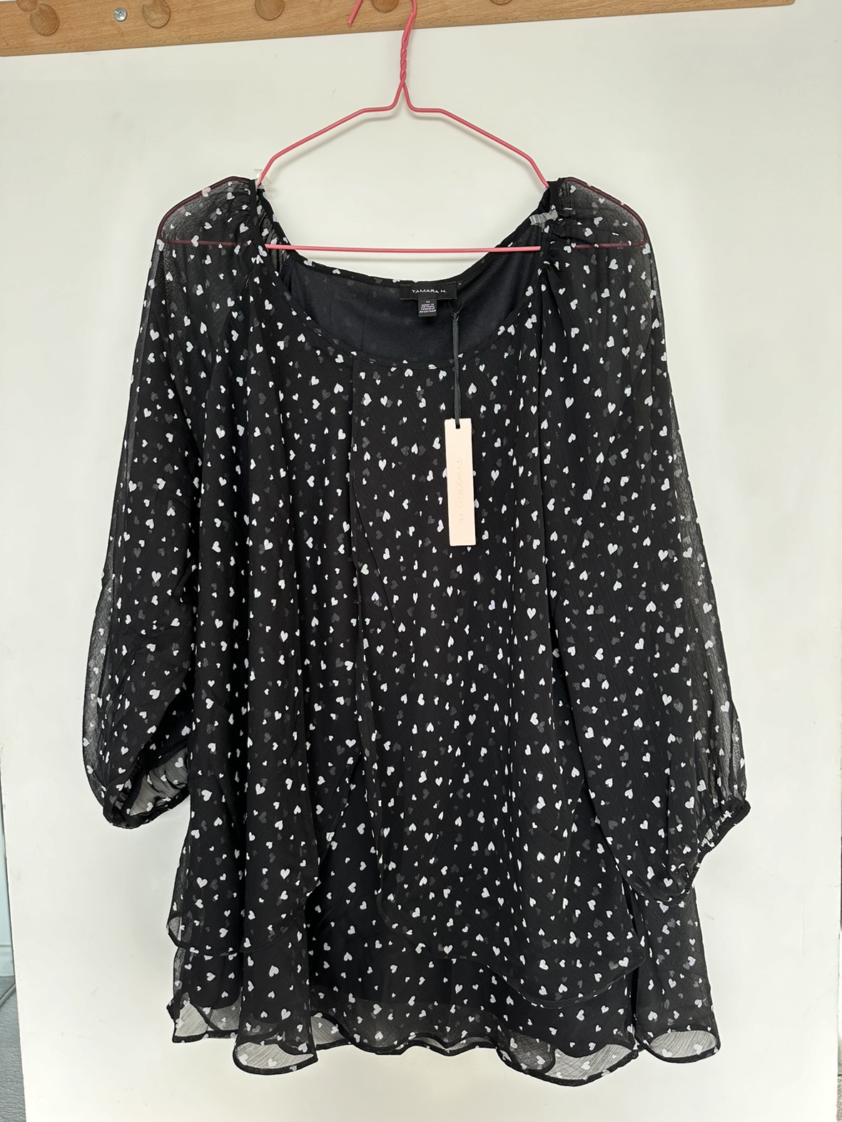 Flowy womens blouse - new with tags thumbnail
