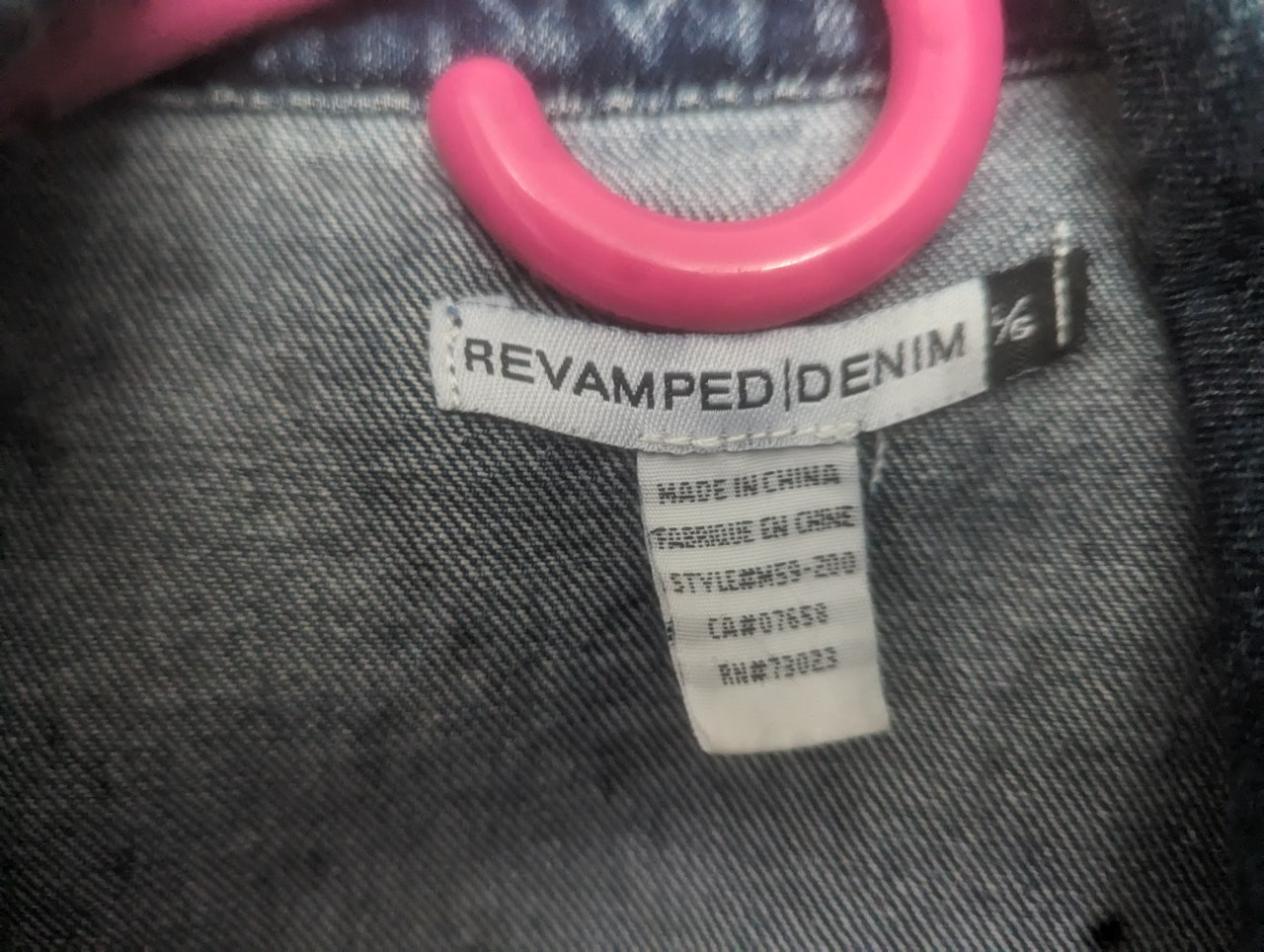 Women's L or Men's S jean vest image indicator(2)