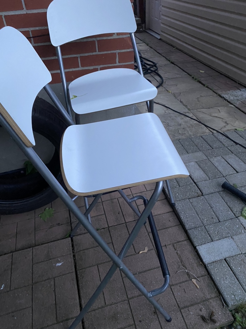 Bar stool