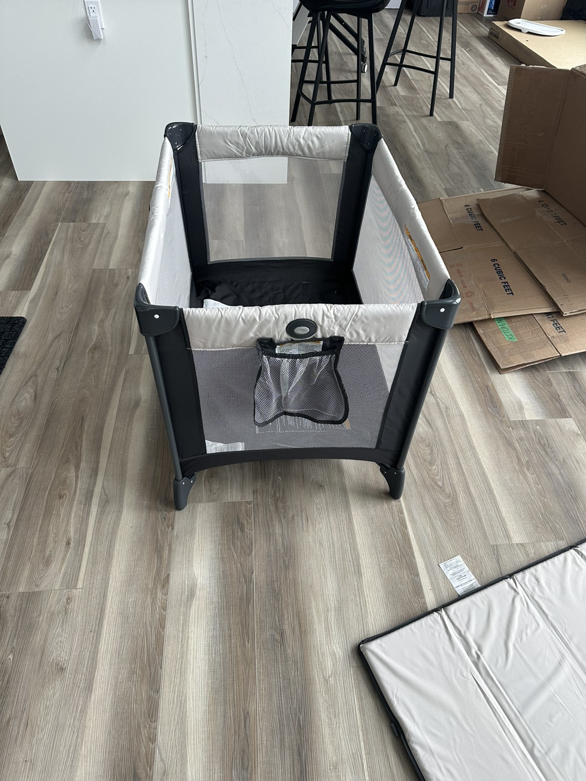 Graco Play Pen BRAND NEW - photo 5
