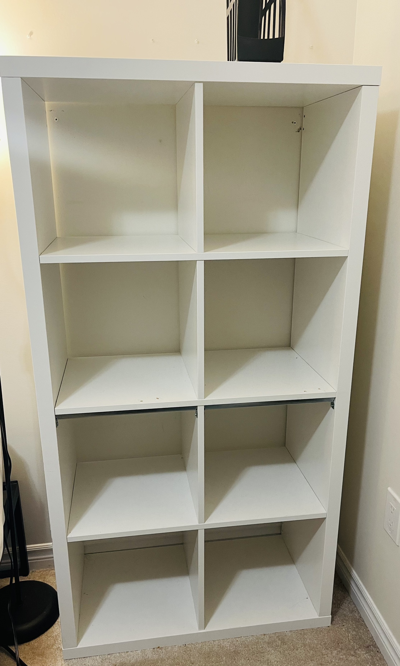 URGENT SALE- Ikea White Kallax (Bookshelf/Cabinet/Storage unit) - photo 2