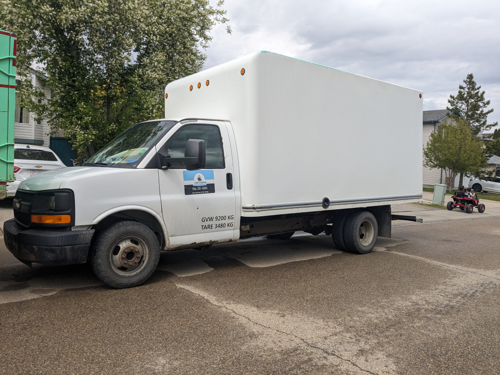 junk removal fast service call 780 884 7800