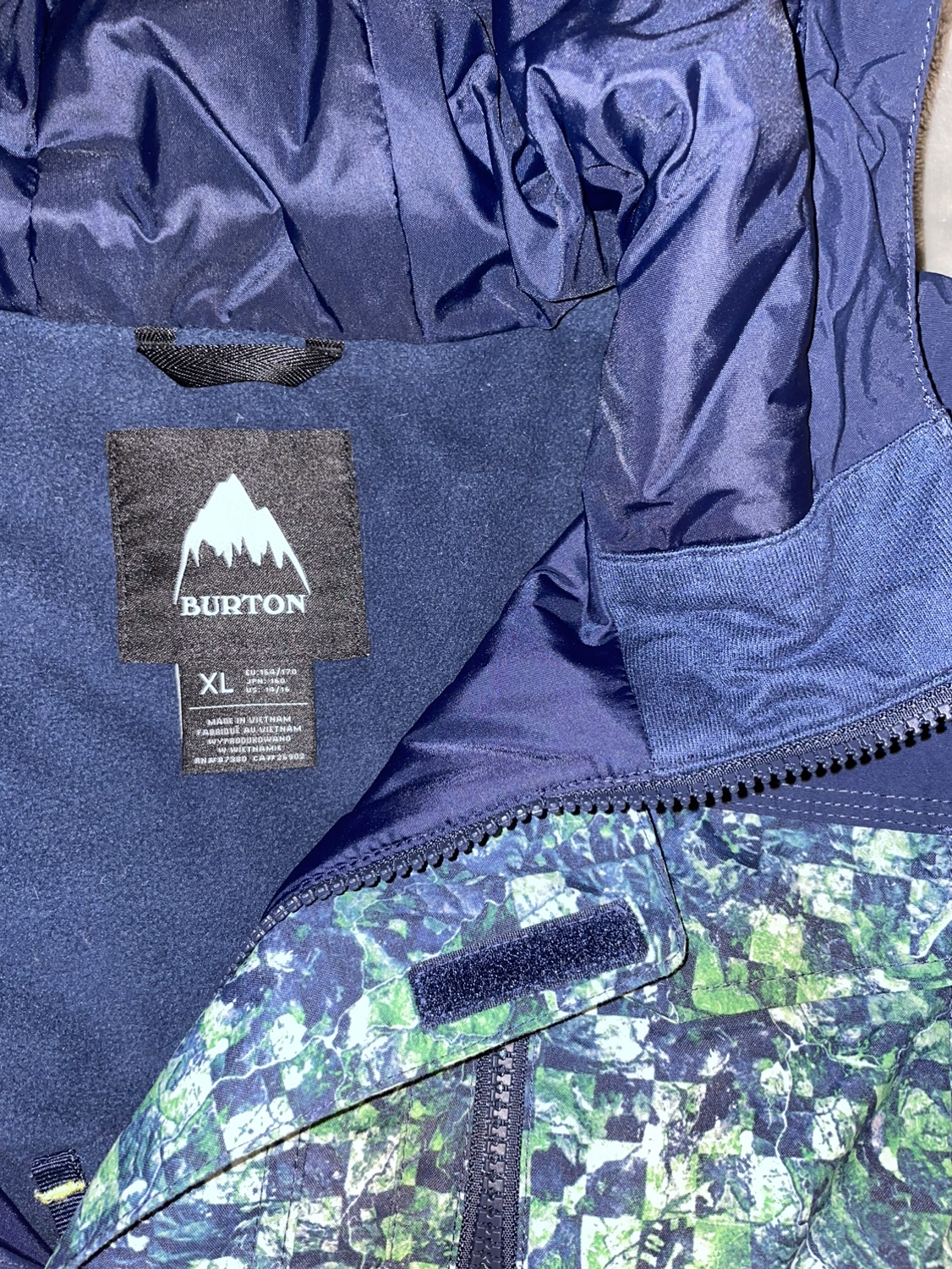 Burton snowboarding/ski jacket - photo 5