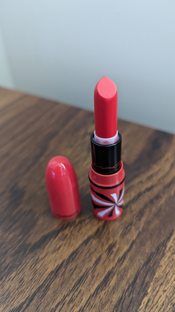 MAC Cosmetics mini lipstick - Lady Danger thumbnail