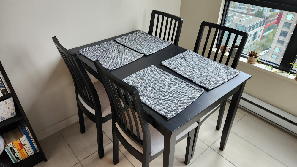 Ikea Dining Room Table and Chairs