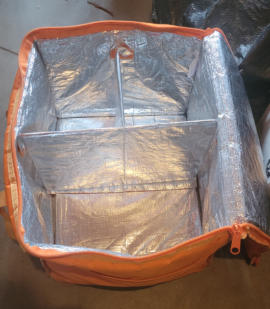 Insulated Skip the Dishes bags - photo 3