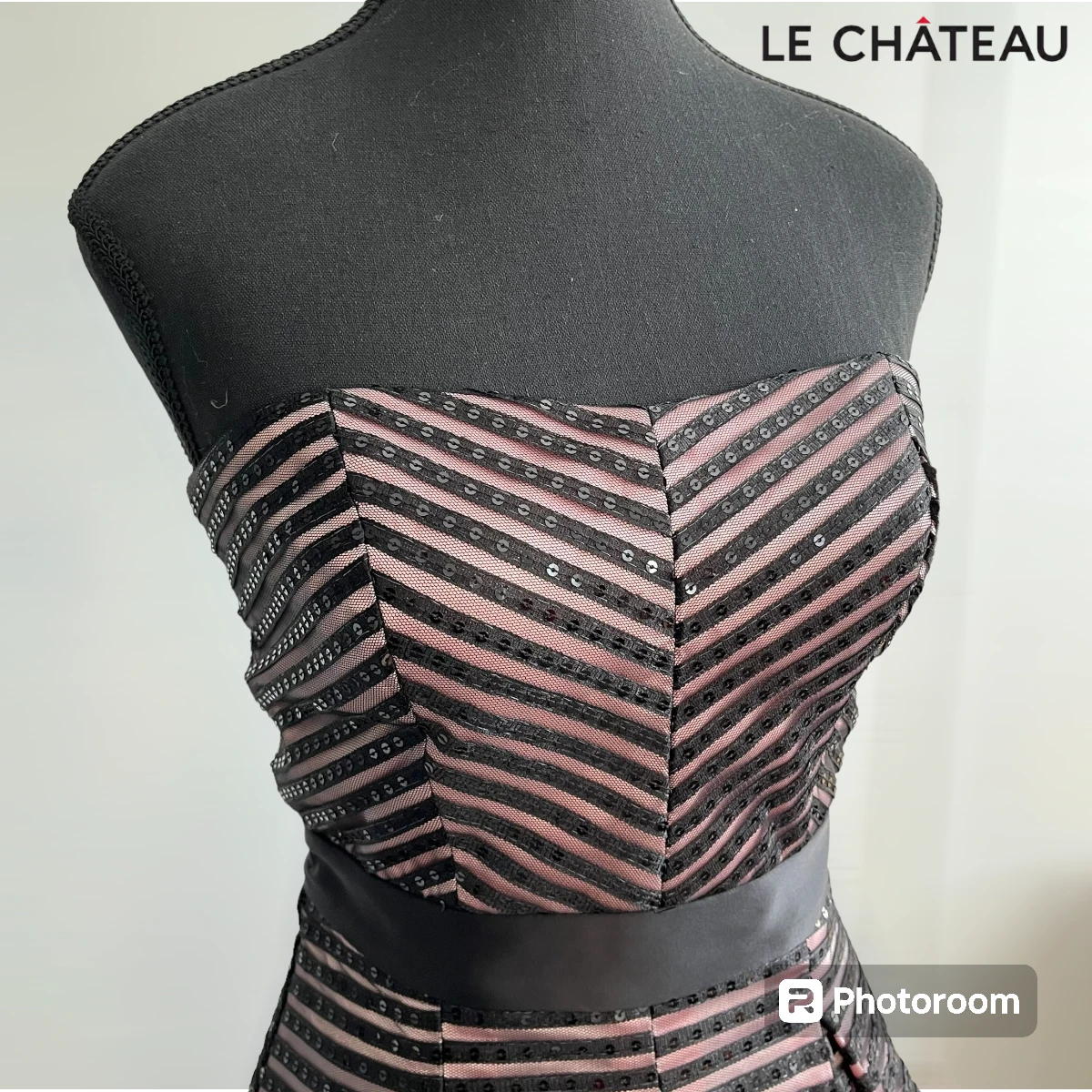 🎀 BRAND NEW 🎀 Le Château Dress 👗 image indicator(2)