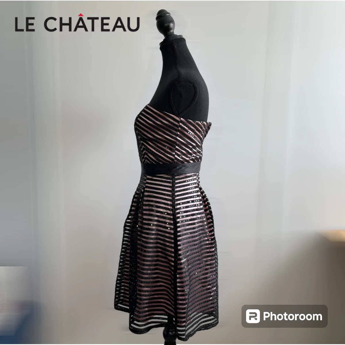 🎀 BRAND NEW 🎀 Le Château Dress 👗 image indicator(3)