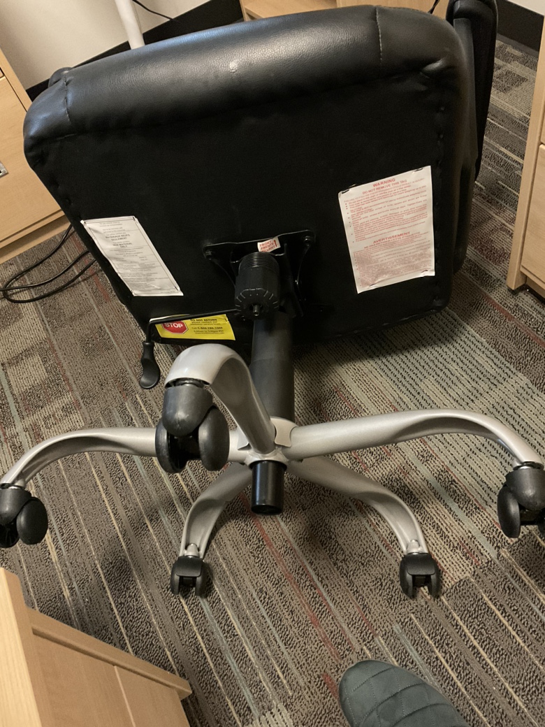 Leather Office/desk chair Height Adjustable - photo 3