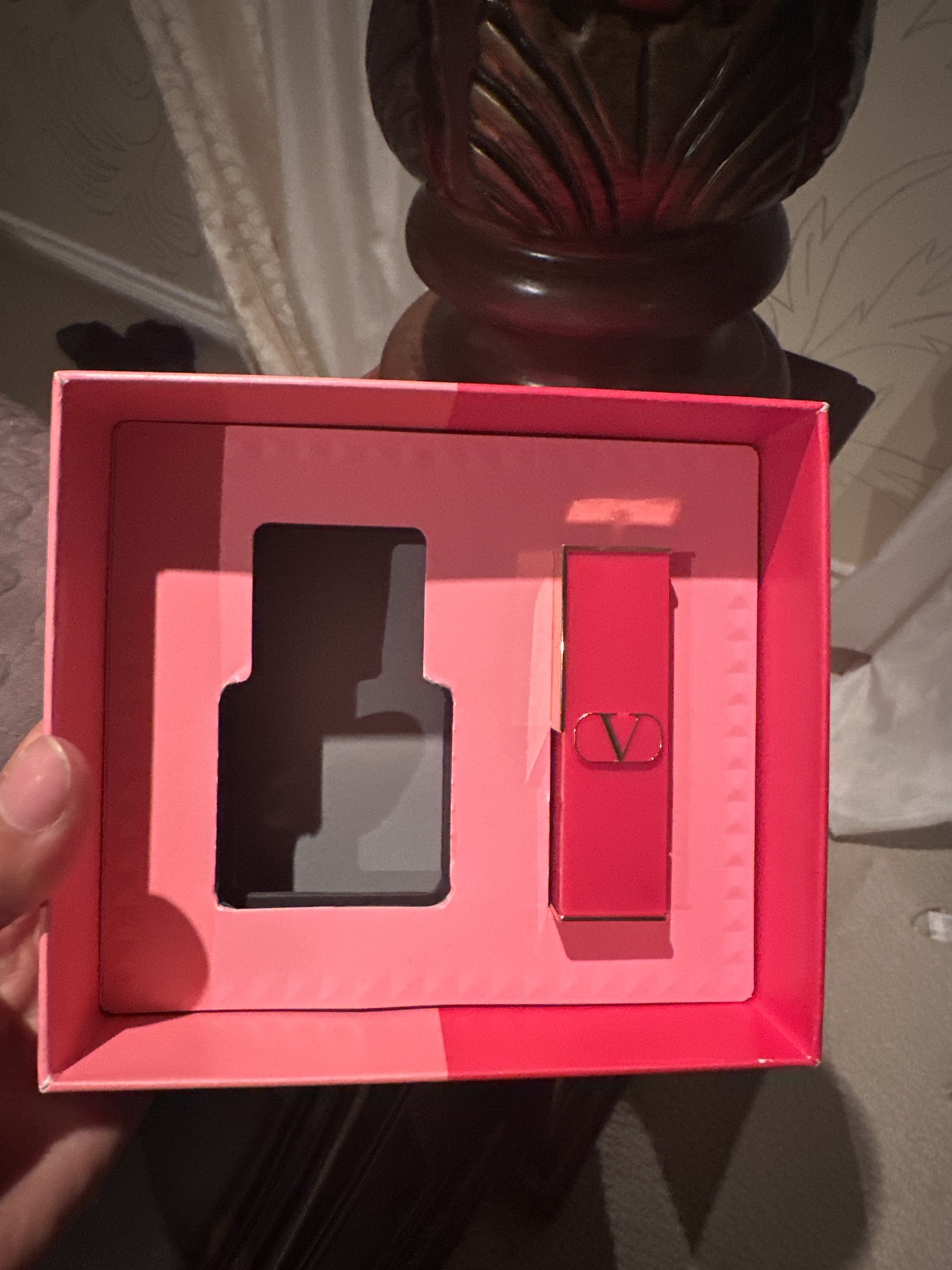 Valentino lipstick image indicator(3)