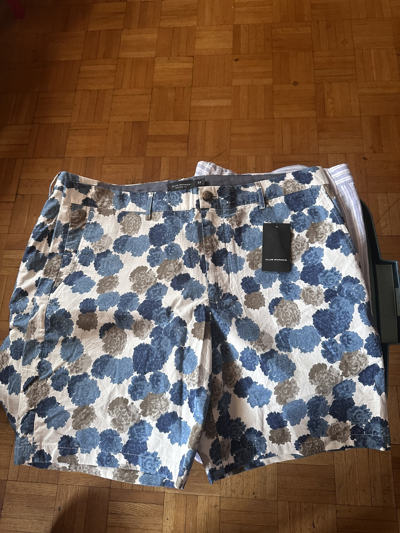 Club Monaco shorts