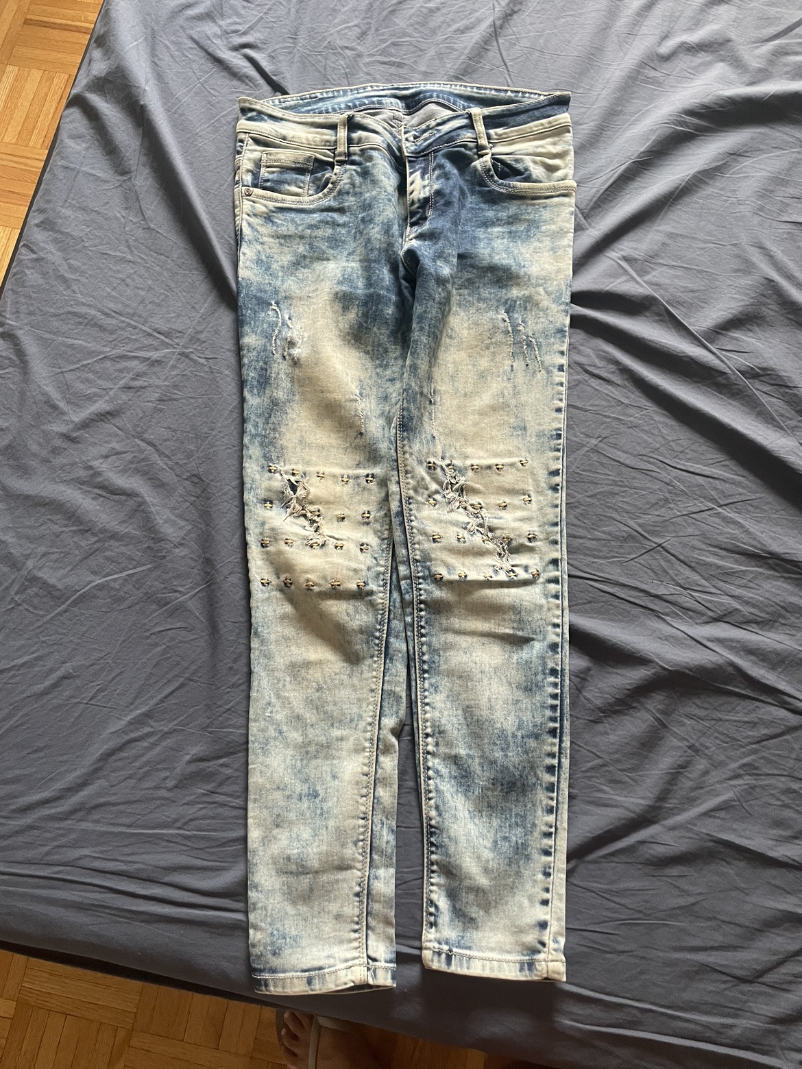 Woman jeans image indicator(2)