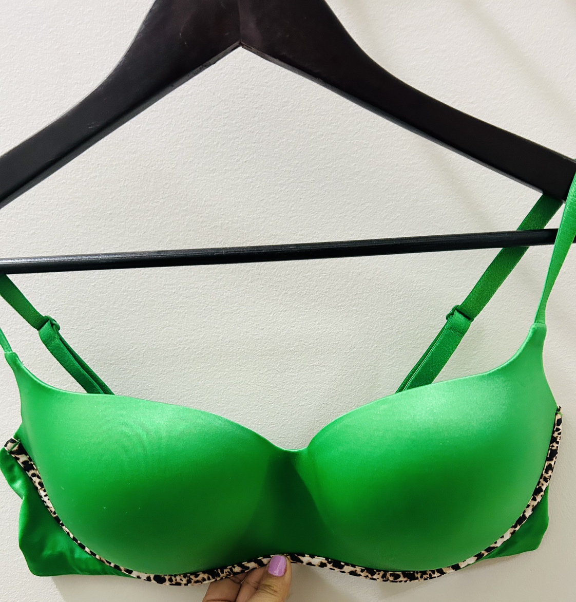 Victoria’s Secret wireless balconete Bra thumbnail