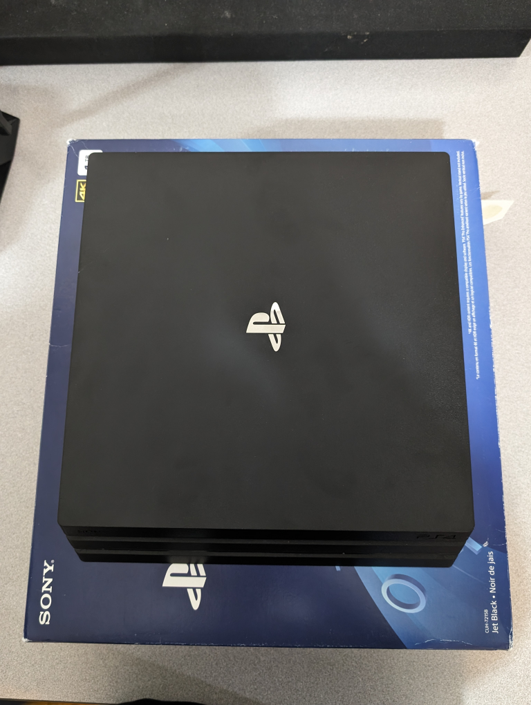 PS4 Pro 1TB with 1 controller and GTA 5 - photo 2