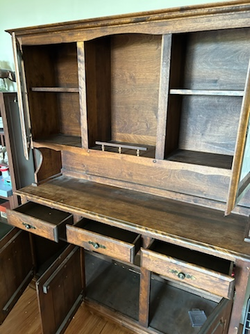 China Cabinet and Hutch - photo 2