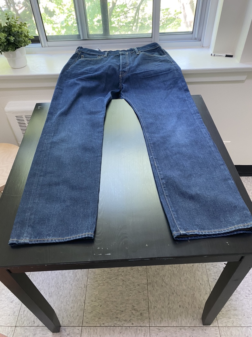 Wide legged jeans