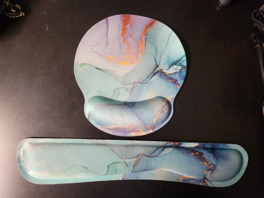 Mouse pad with wrist cushion thumbnail