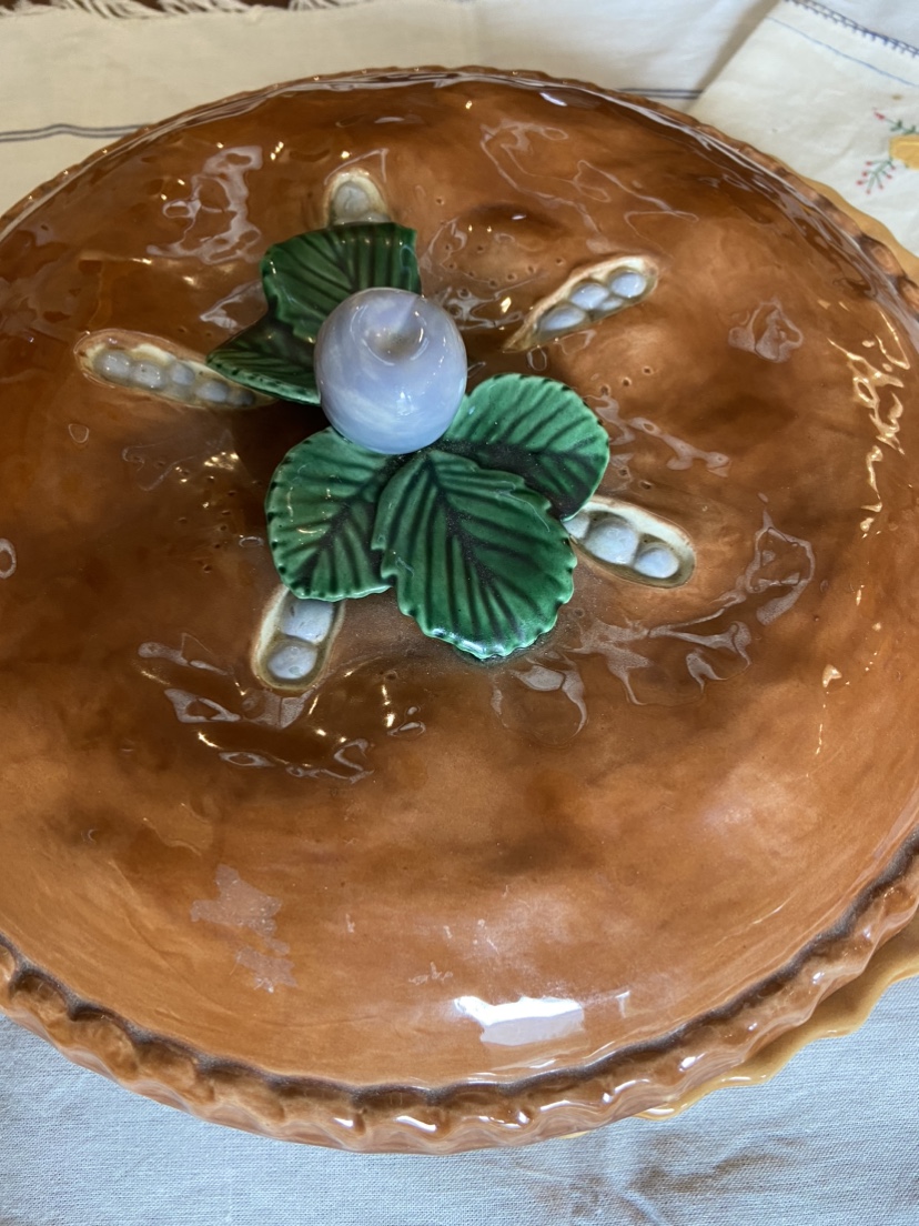 Vintage Blueberry Pie Cover and Dish image indicator(3)