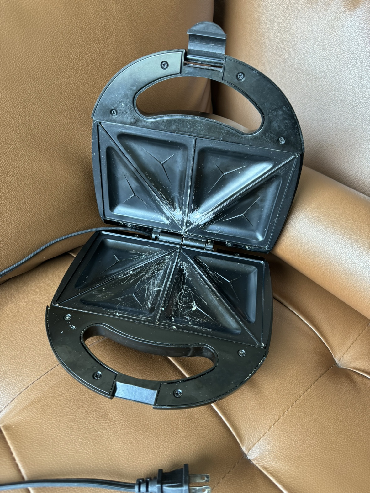 Betty Crocker Sandwich Maker - photo 2