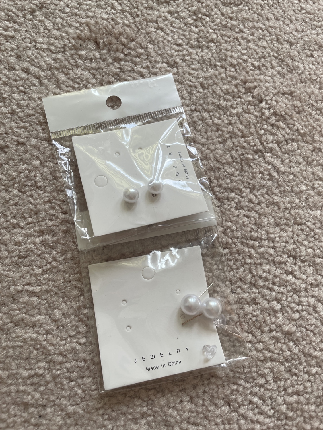 Pearl (imitation) earrings 8mm and 6mm