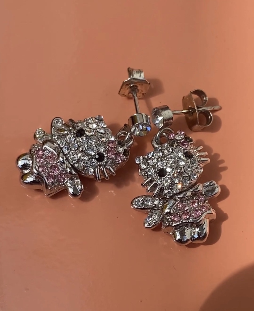 Vintage Fairy Hello Kitty Stud Earrings thumbnail