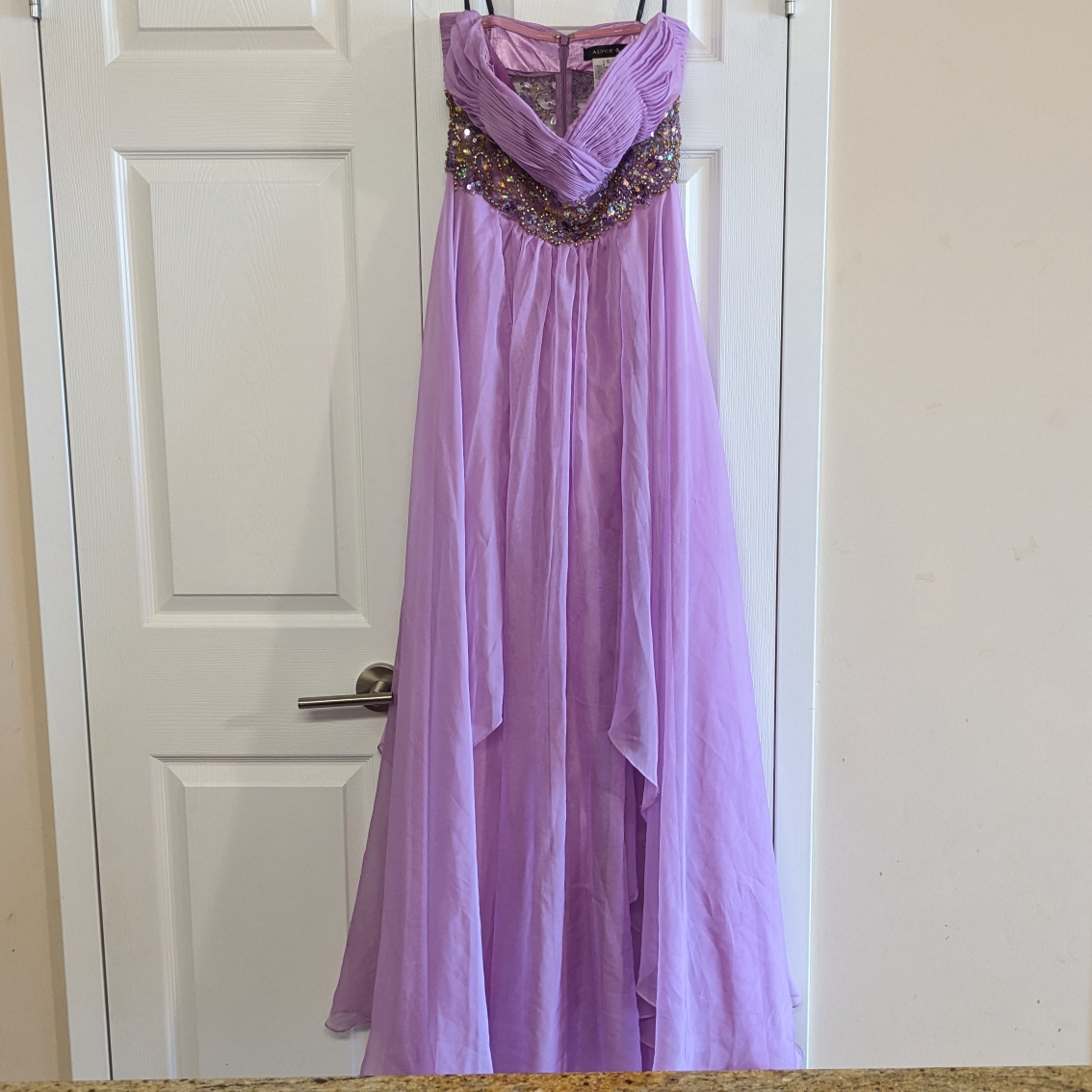 Size 6 Prom Dress thumbnail