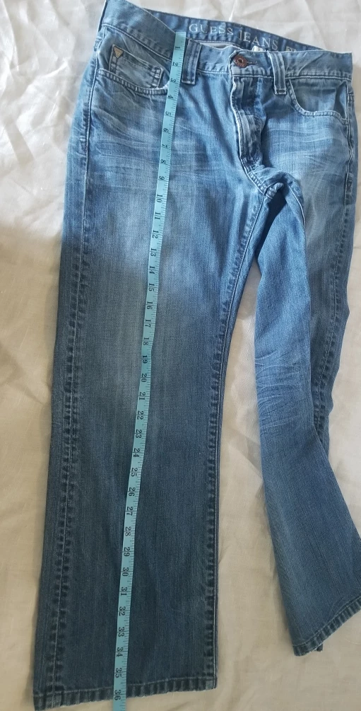 GUESS Men's Relaxed Fit Jeans Size 31 image indicator(7)