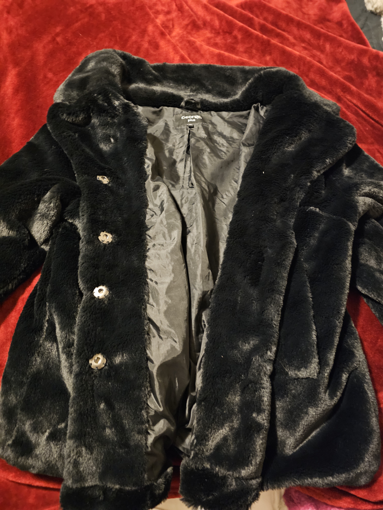 large fluffy jacket - photo 2