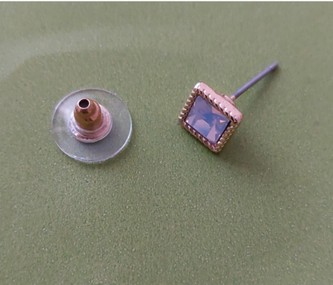 Reitmans Pink Studs 🧡 image indicator(3)