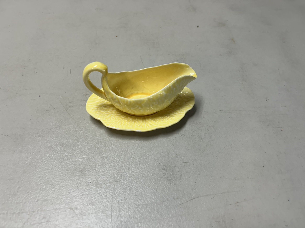 Various kitchen dishes - photo 4