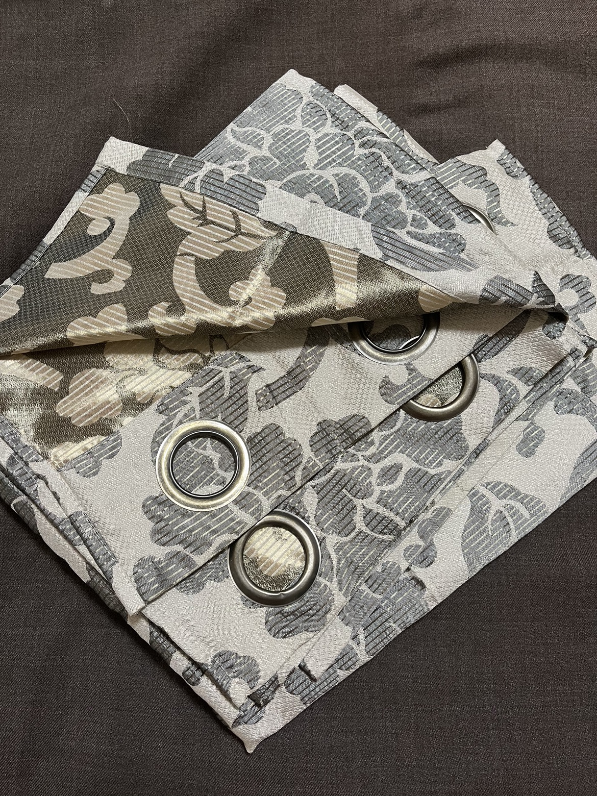Different curtains thumbnail