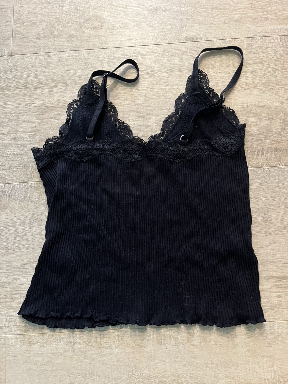 Forever 21 tank top image indicator(2)