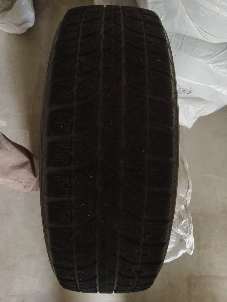 Honda CRV Winter Tires & Rims - photo 3