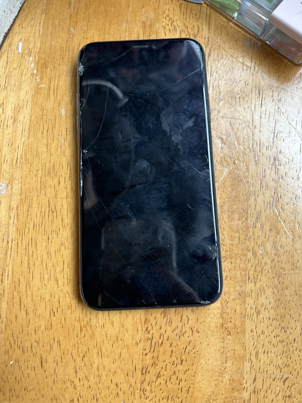 iPhone XR - photo 2
