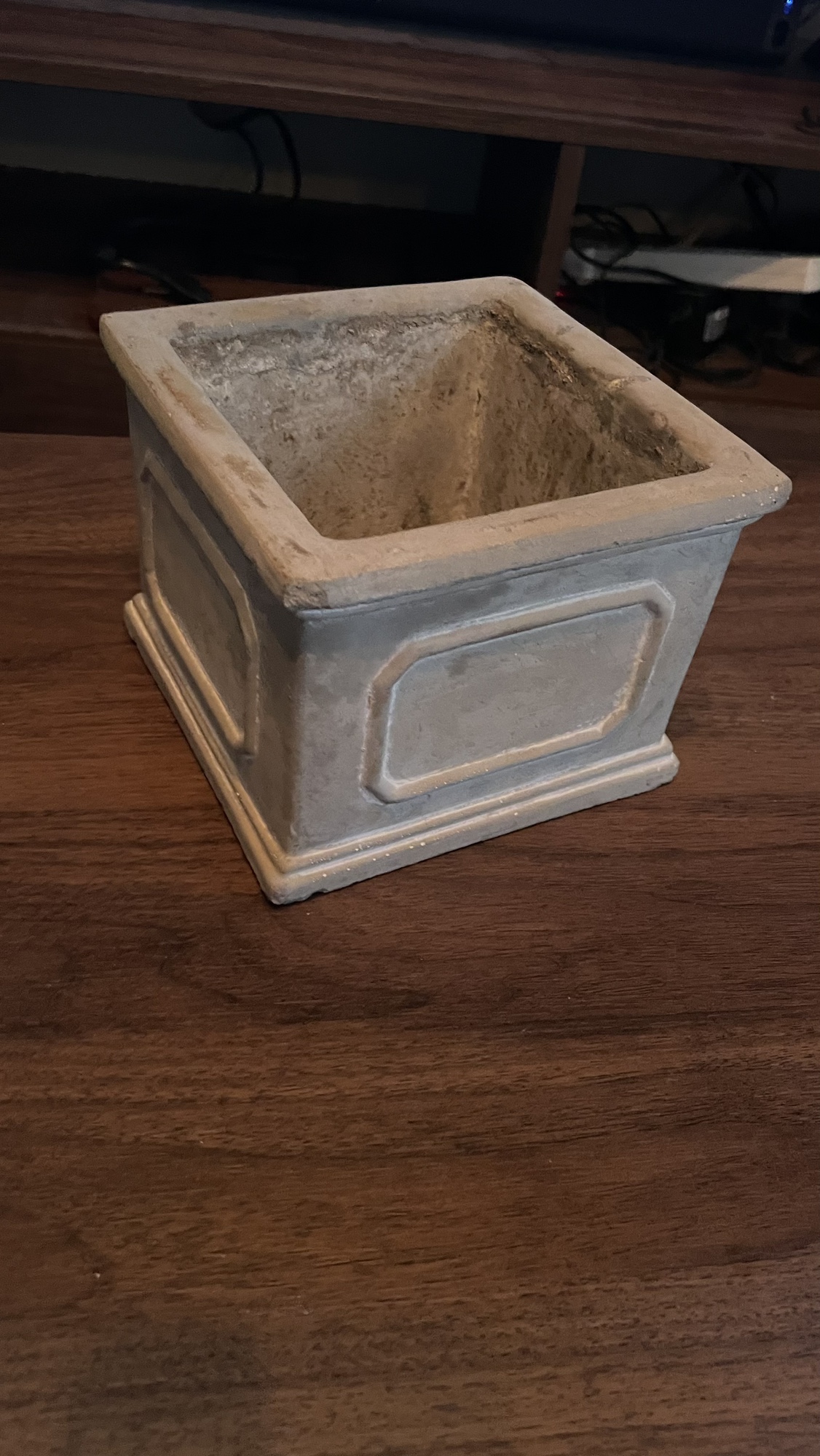 Small planter 5.5" x 4.25"