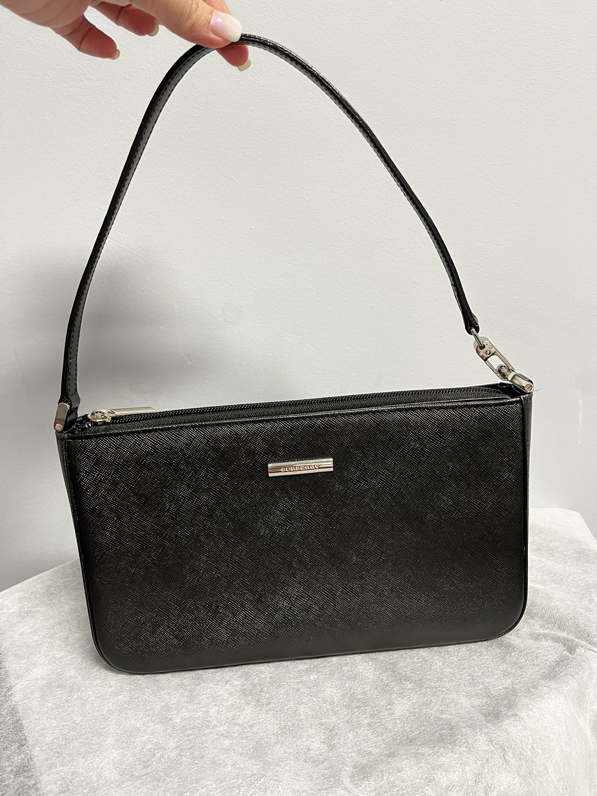 Burberry Leather shoulder bag thumbnail