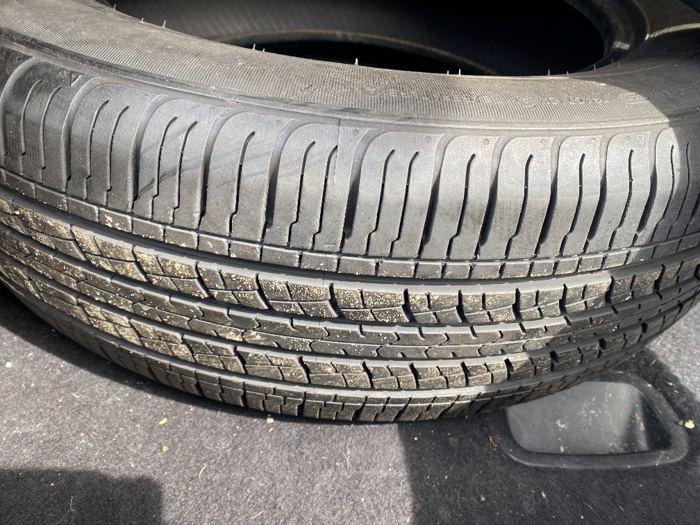 225-65-R17 tires Kumho Solus (2) - photo 4