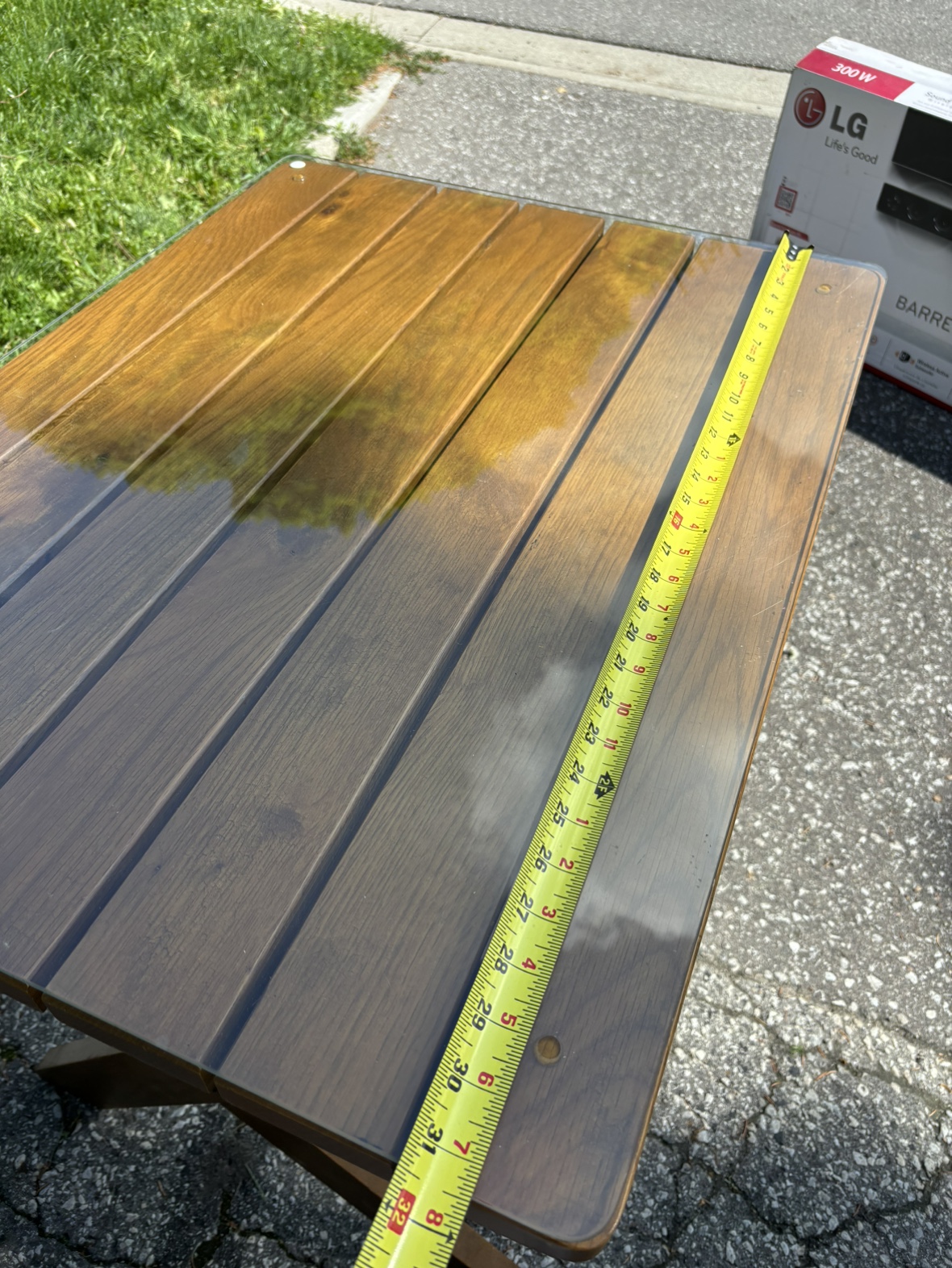 Wooden breakfast table image indicator(4)