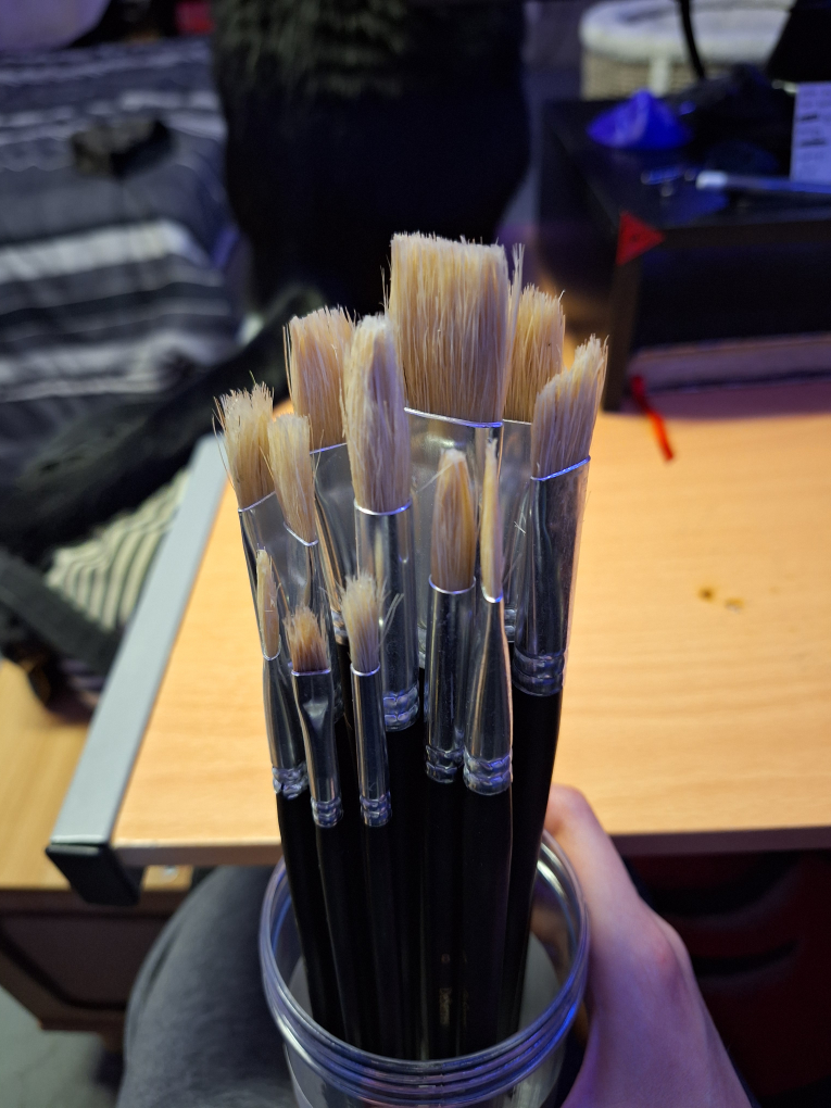 DeSerres 18 Paint Brushes image indicator(2)