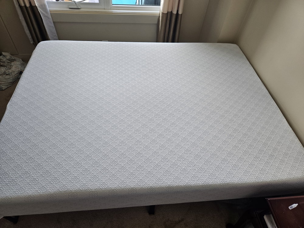 Queen Mattress, 10 Inch Green Tea Cooling Gel Memory Foam